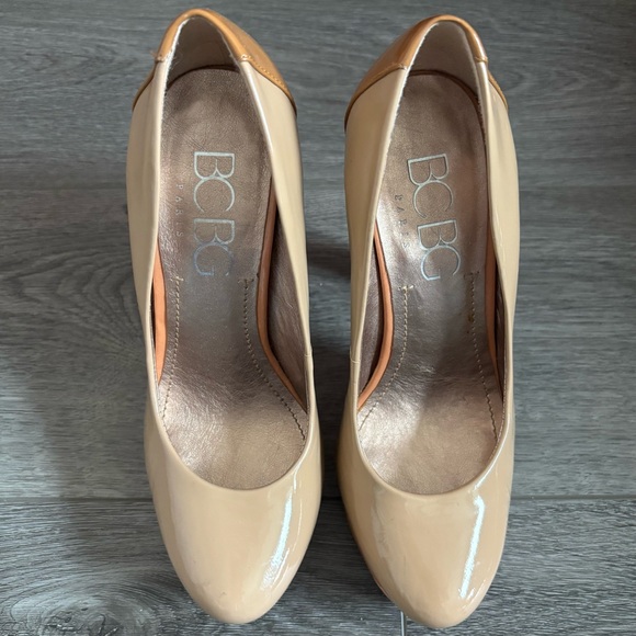 BCBG PARIS Nude Colorblock Patent Leather Pumps - Picture 3 of 6